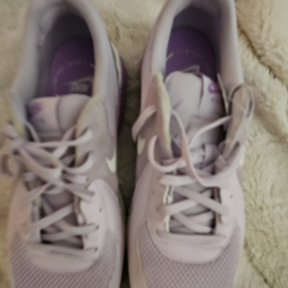 Nike Women's Air Max Lavender Sneakers - Picture 5 of 8